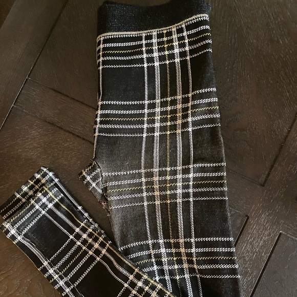 Ardene Plaid Tights - Picture 4 of 4